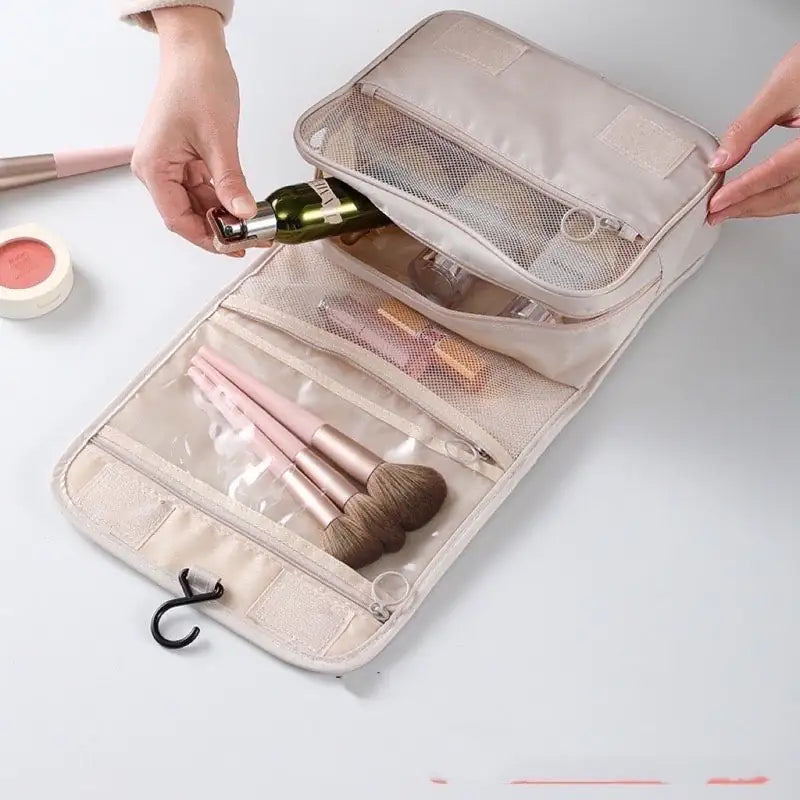 Makeup Voyage Kit